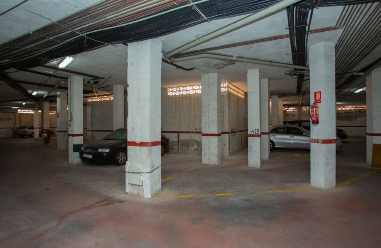 Resale - Garage -
Torrevieja - Torre la mata