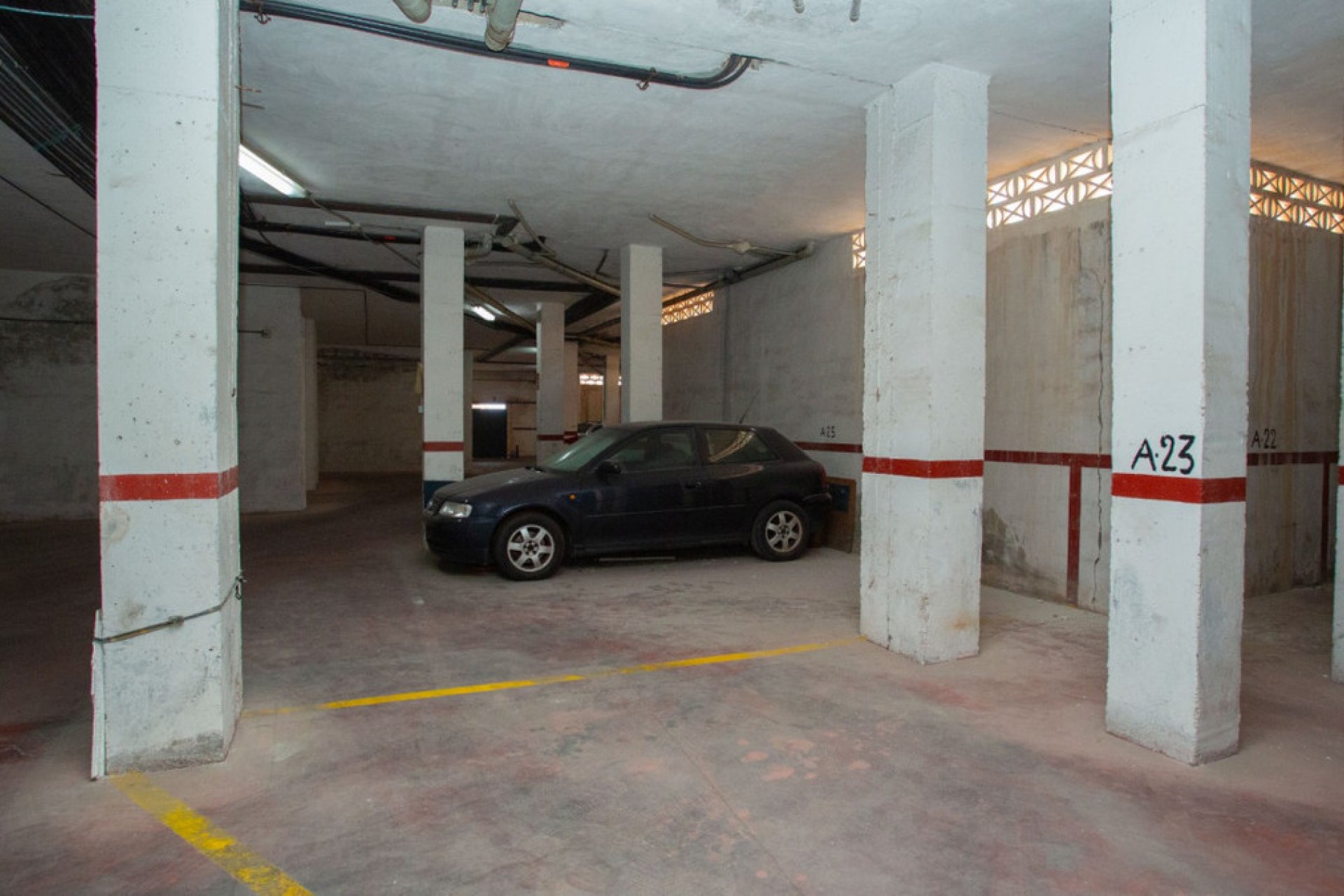 Resale - Garage -
Torrevieja - Torre la mata