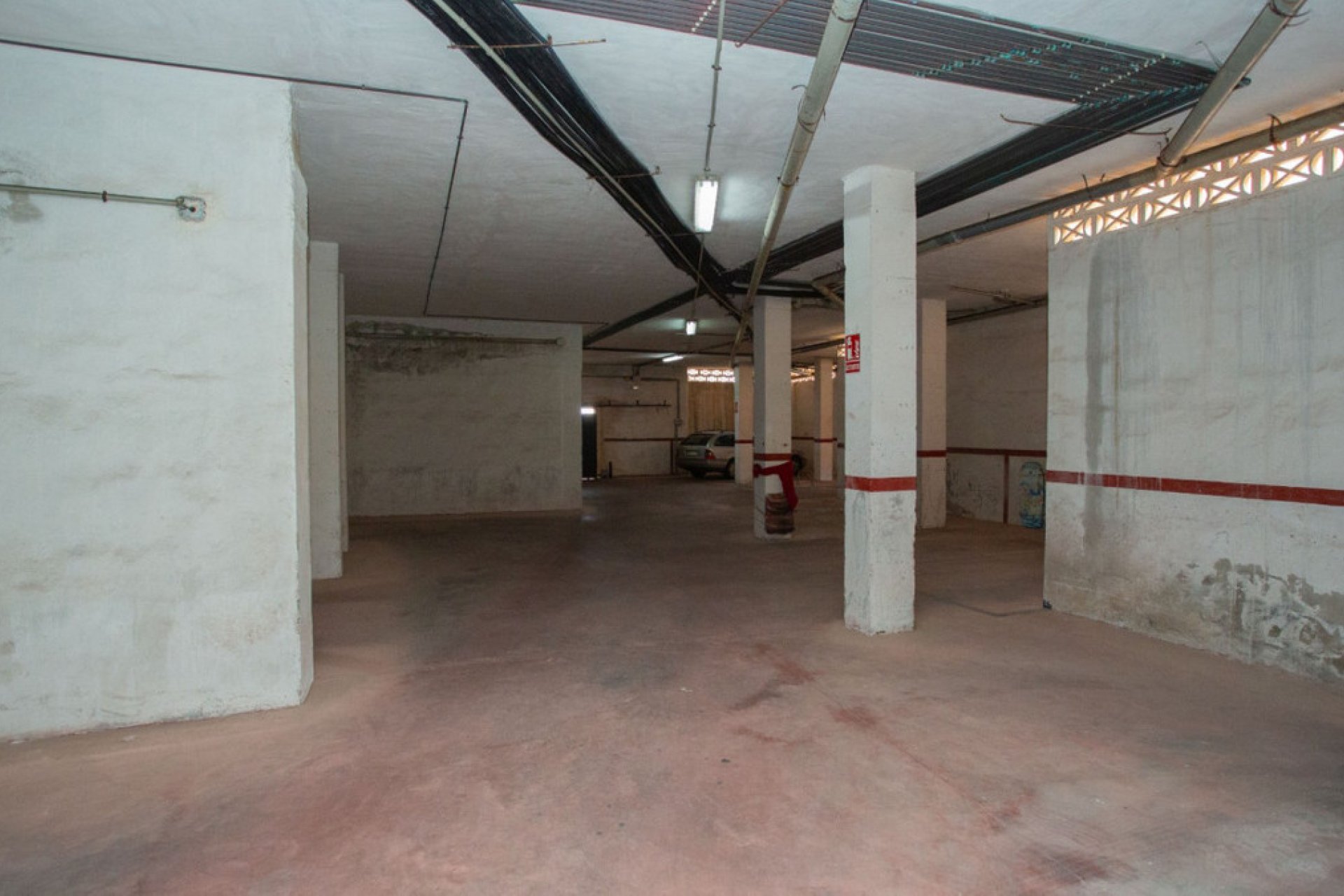 Resale - Garage -
Torrevieja - Torre la mata