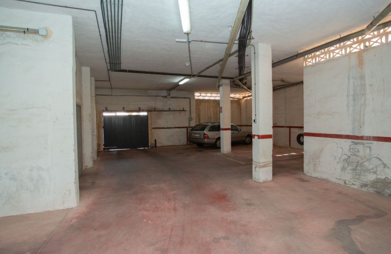Resale - Garage -
Torrevieja - Torre la mata