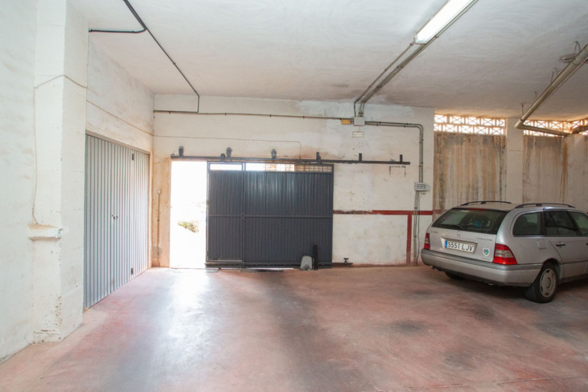Resale - Garage -
Torrevieja - Torre la mata