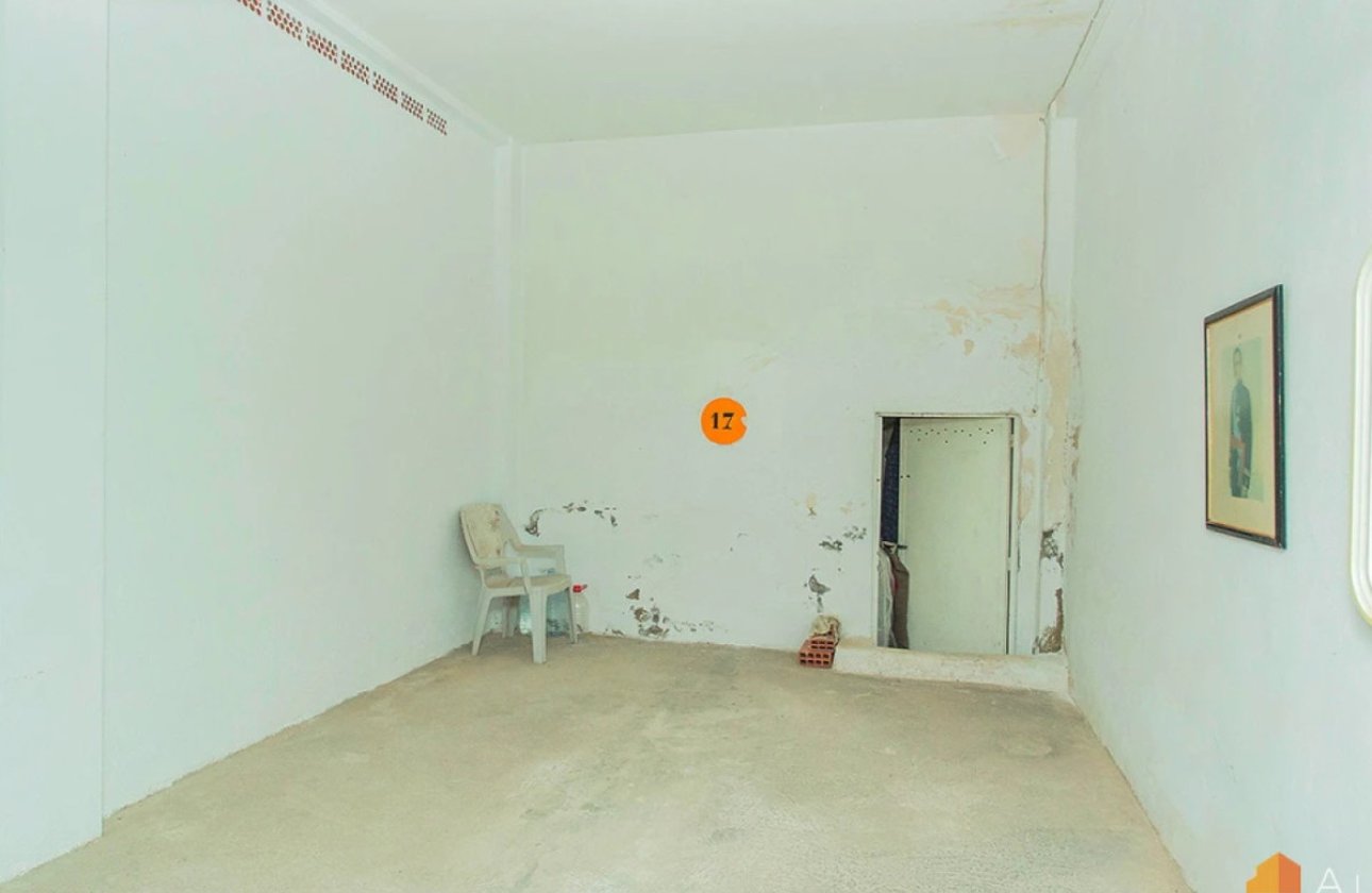 Resale - Garage -
Torrevieja - Torre la mata