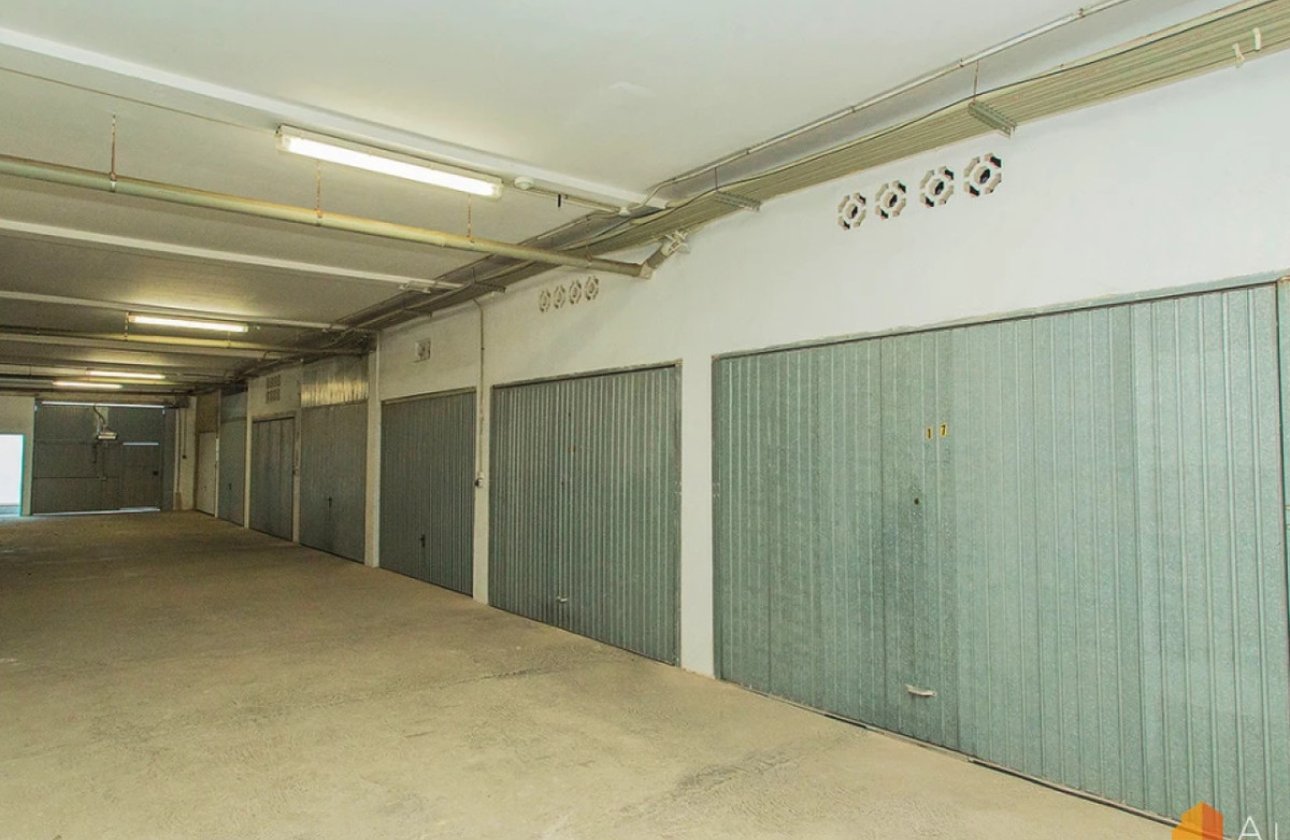 Resale - Garage -
Torrevieja - Torre la mata