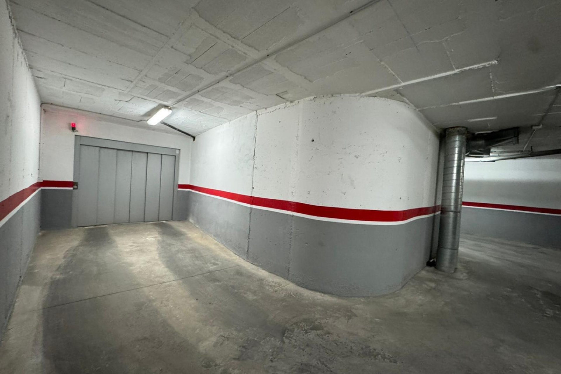 Resale - Garage -
Torrevieja - Torrevieja Centro