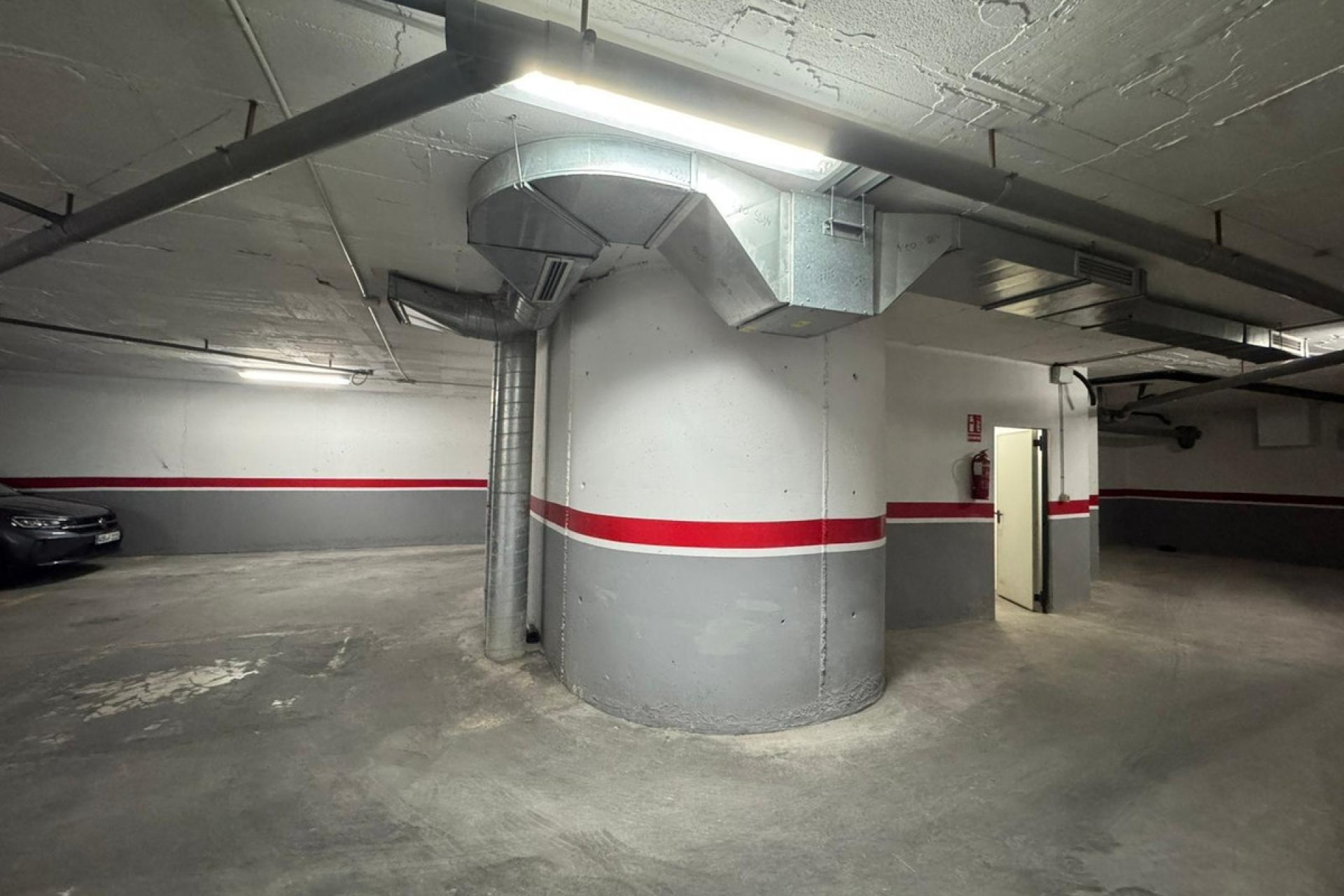 Resale - Garage -
Torrevieja - Torrevieja Centro