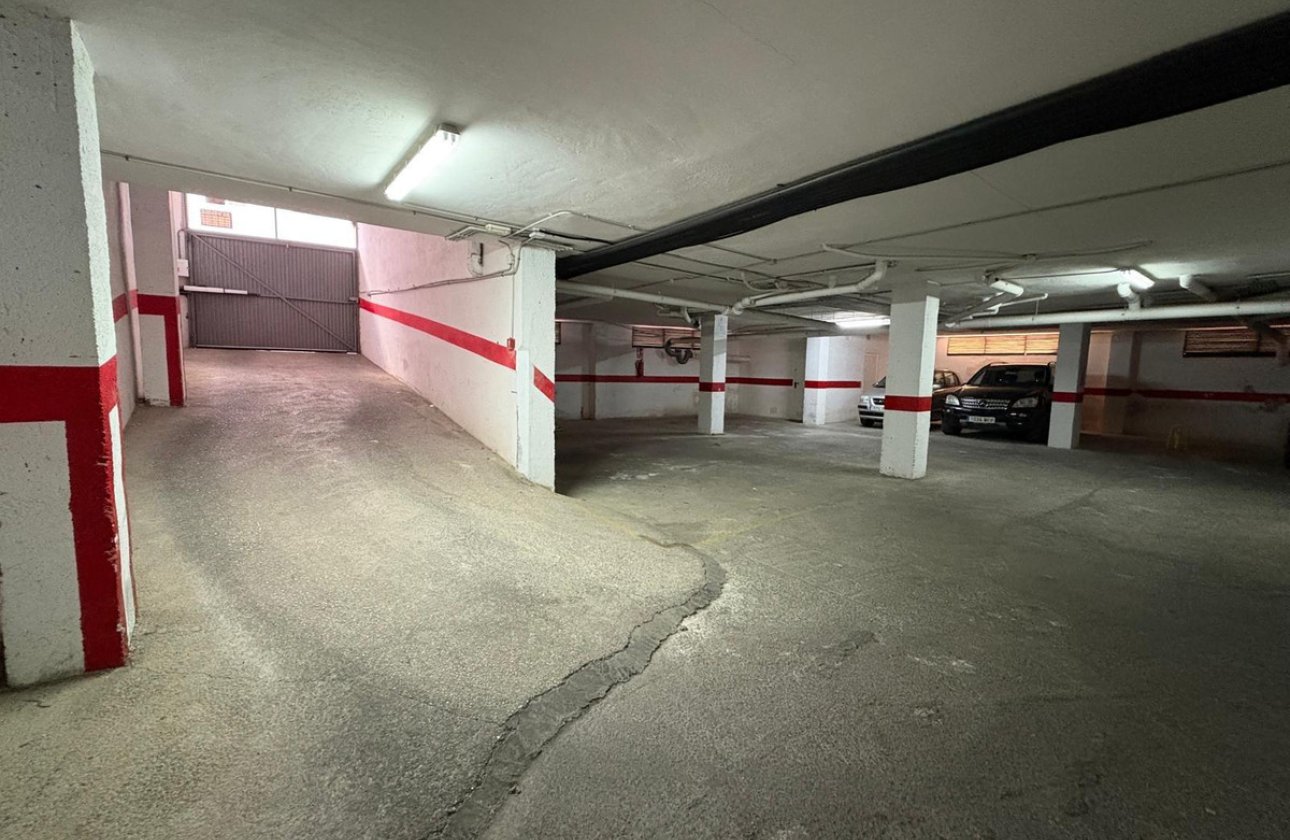 Resale - Garage -
Torrevieja - Torrevieja Centro