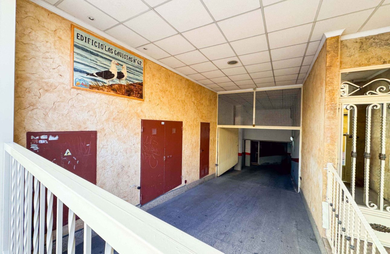 Resale - Garage -
Torrevieja - Torrevieja Centro