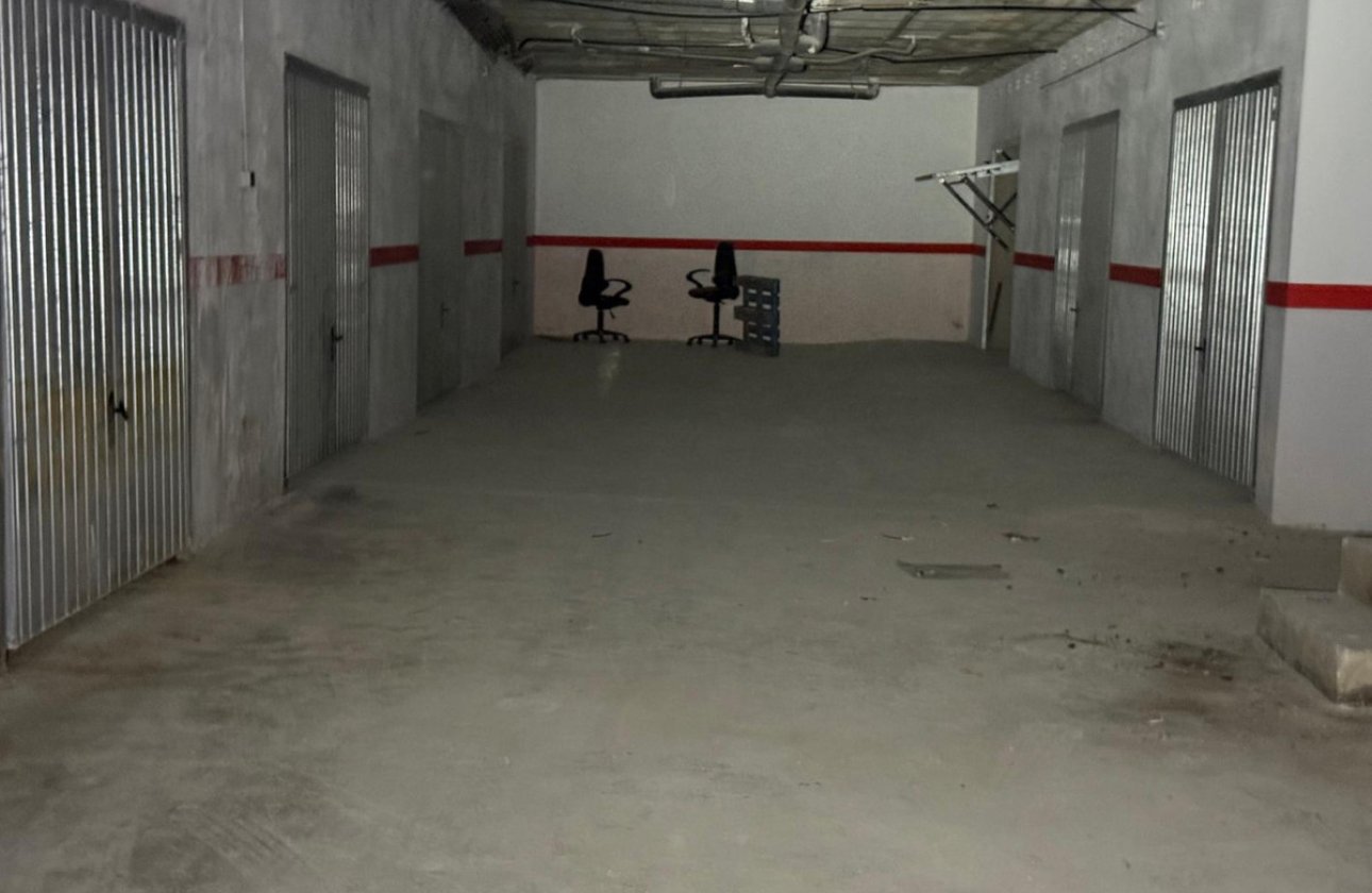 Resale - Garage -
Torrevieja - Torrevieja Centro