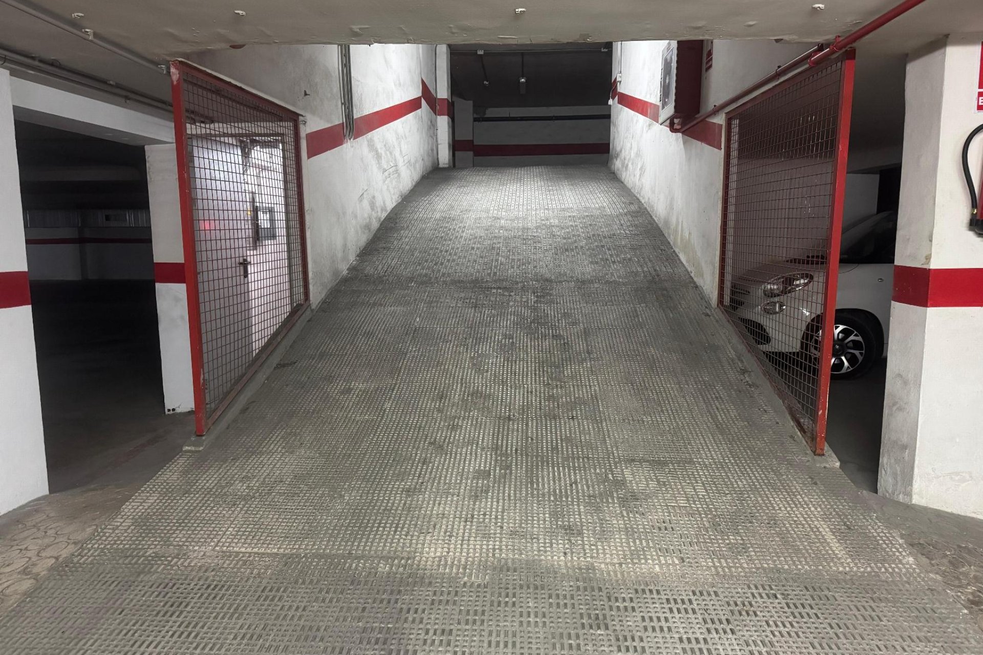 Resale - Garaje -
Torrevieja - Playa Acequion