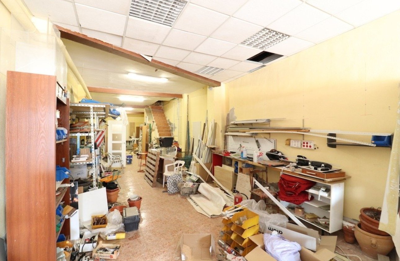 Resale - House -
Torrevieja - Acequion