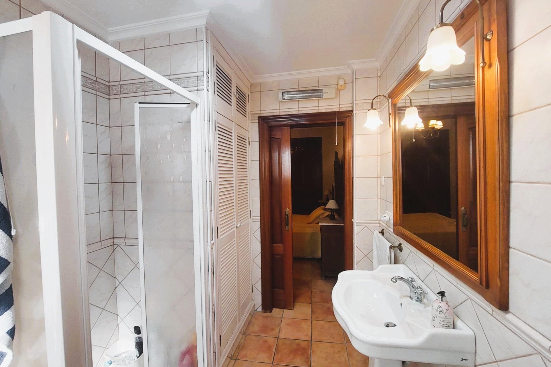 Resale - House -
Torrevieja - Centro