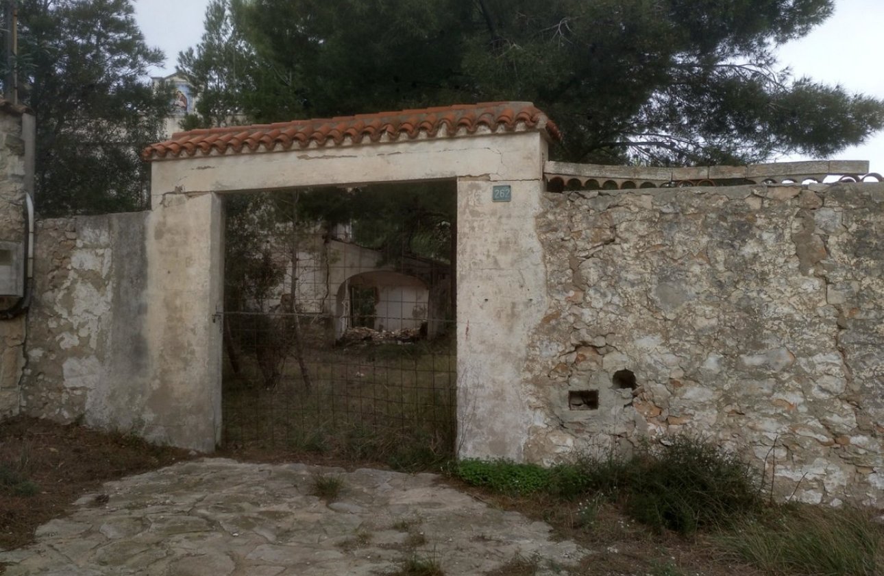 Resale - land -
Benissa - Benissa Centro