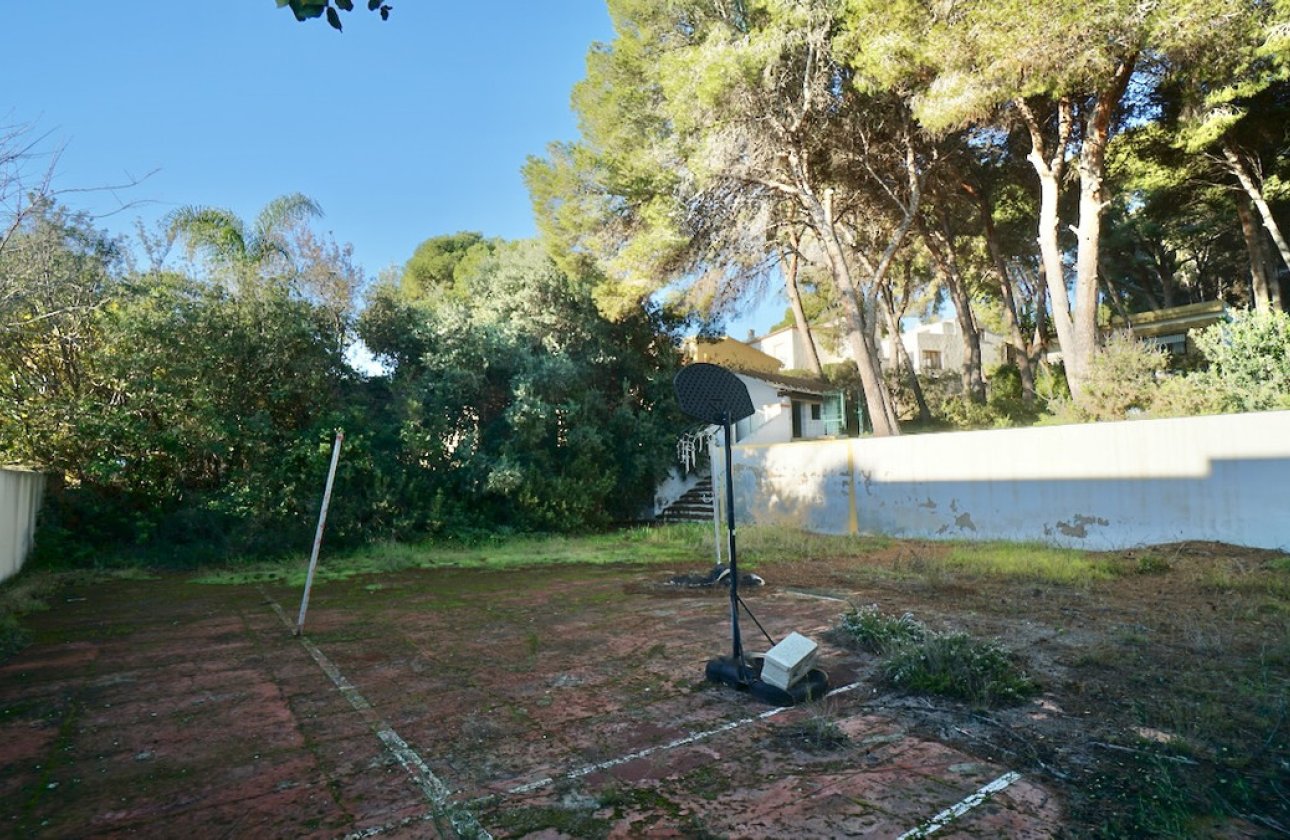 Resale - land -
Benissa - La Cometa