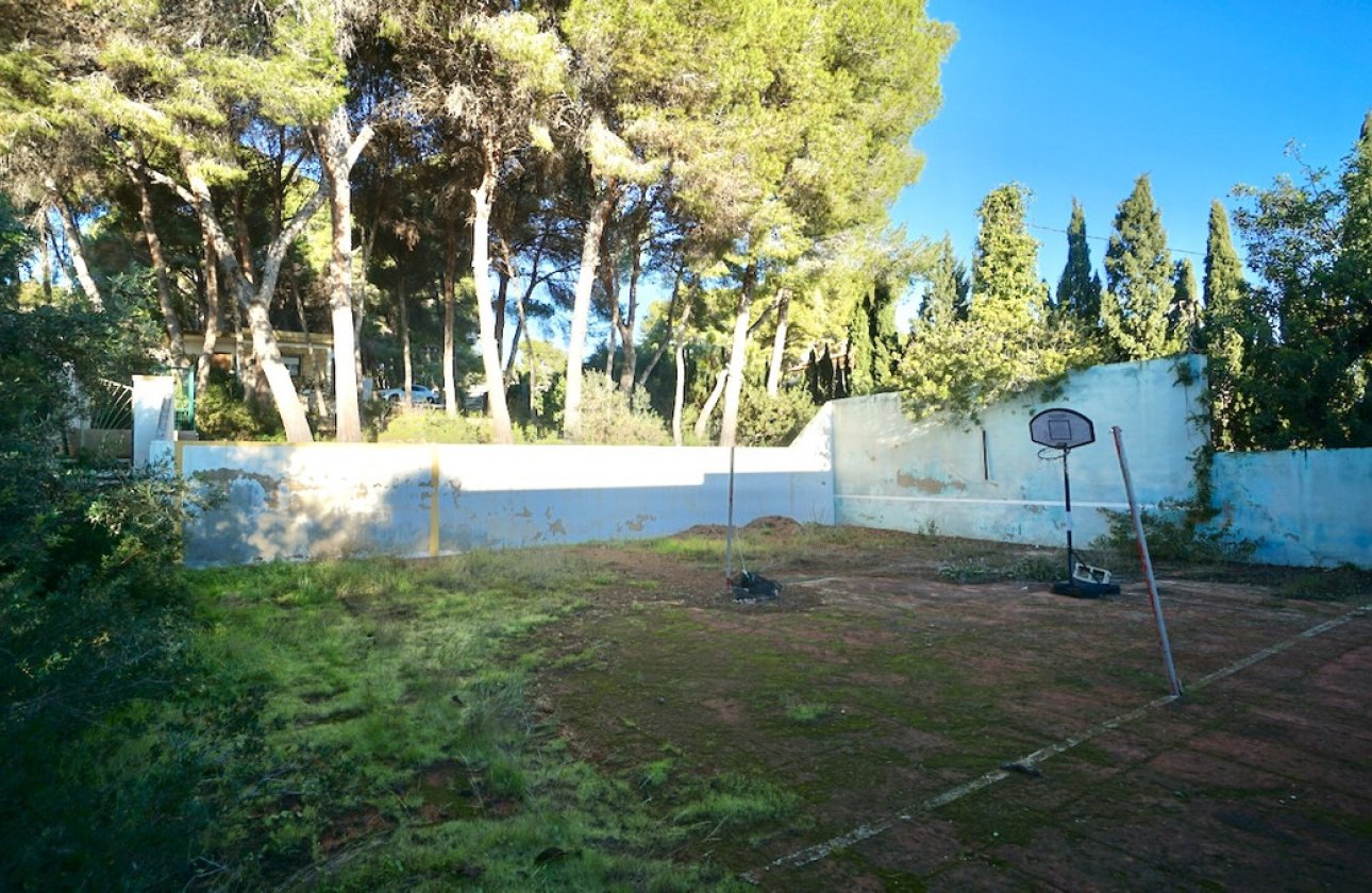 Resale - land -
Benissa - La Cometa