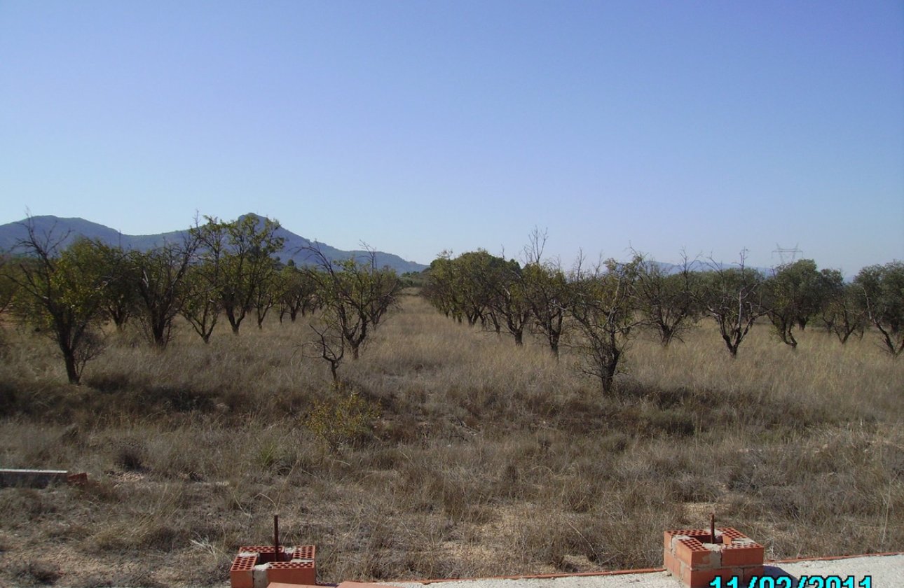 Resale - land -
Biar - Biar Centro