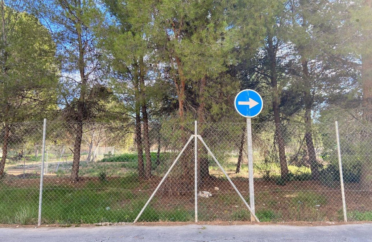 Resale - land -
La Nucía - La Nucia Centro
