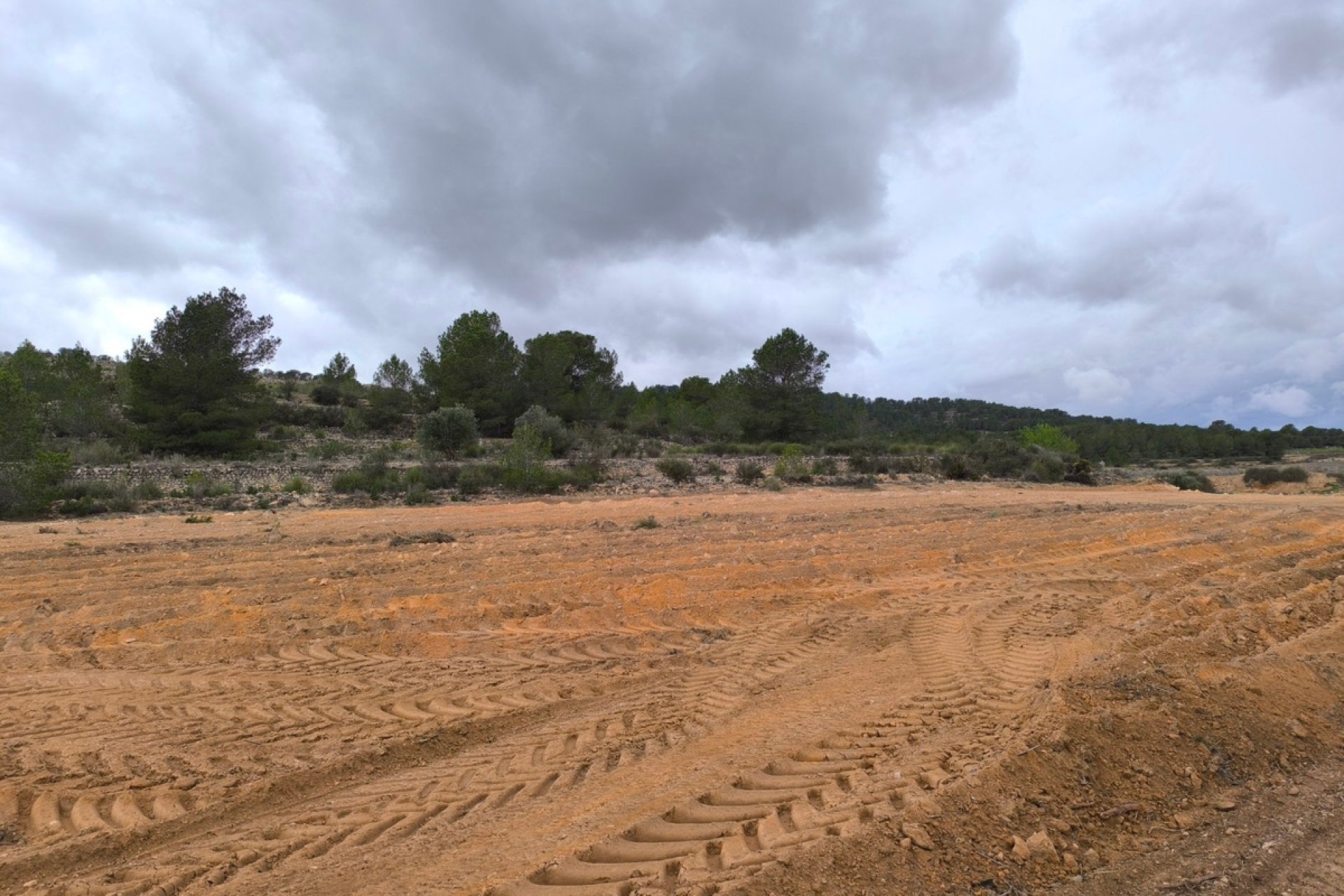 Resale - land -
Monóvar - Monòver - Chinorlet