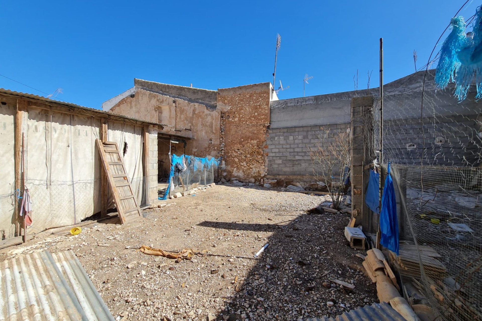 Resale - land -
Pinoso - Pinoso Centro