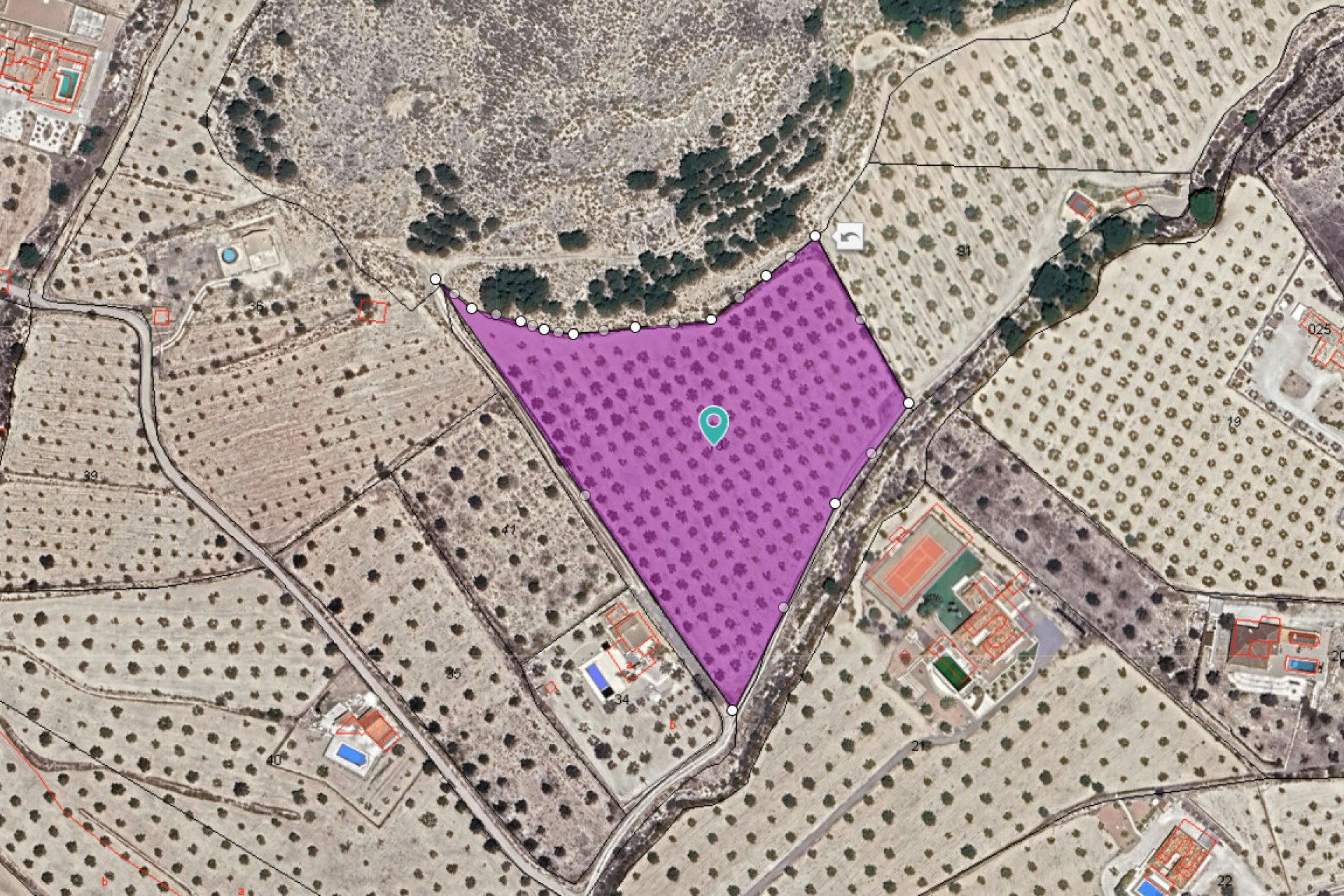 Resale - land -
Sax - Sax Centro