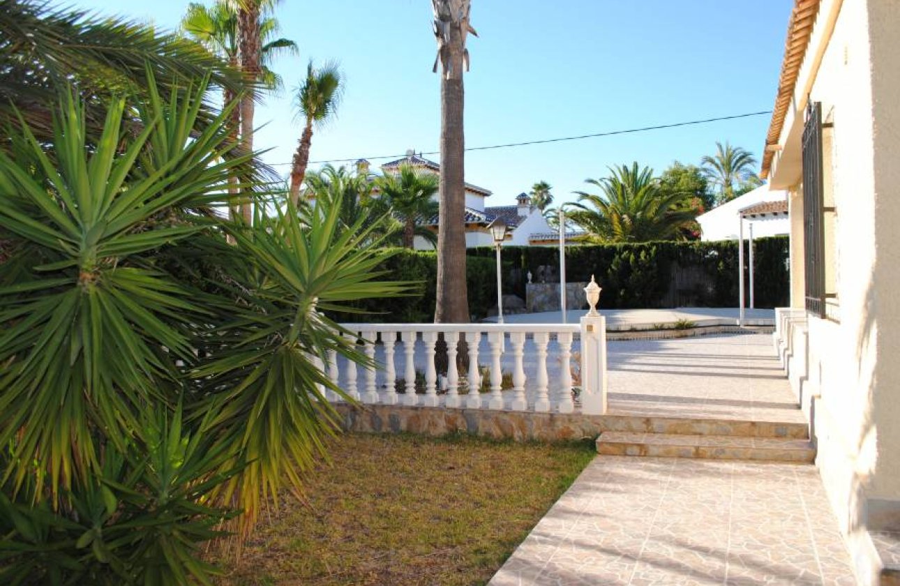 Resale - Plot / Land -
Orihuela Costa - Cabo Roig