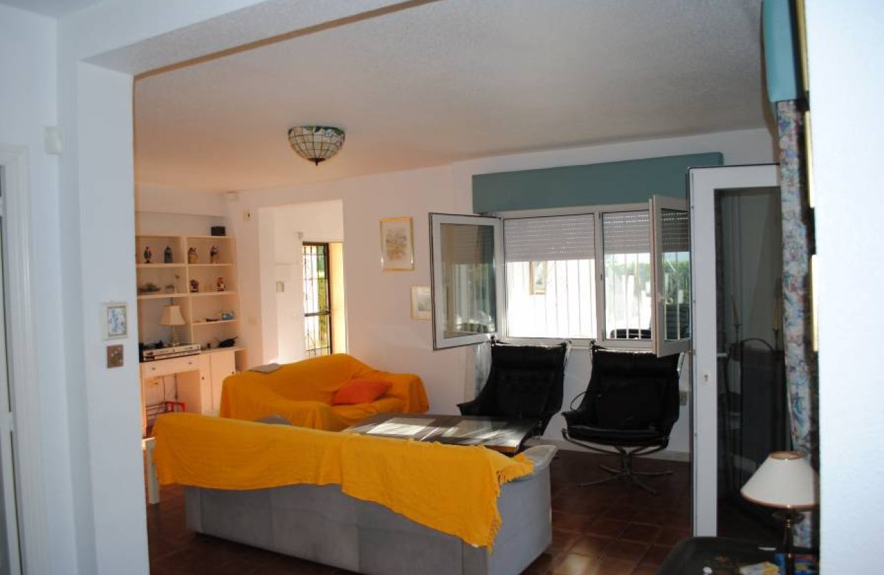 Resale - Plot / Land -
Orihuela Costa - Cabo Roig