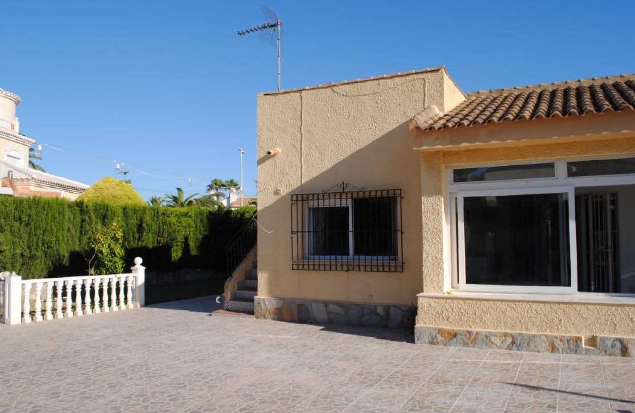 Resale - Plot / Land -
Orihuela Costa - Cabo Roig