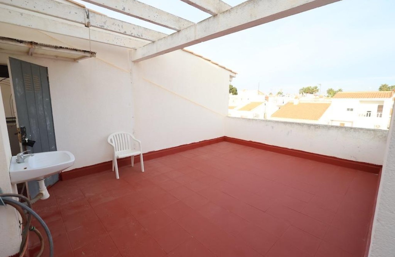 Resale - semi-detached house -
Orihuela Costa - La Florida