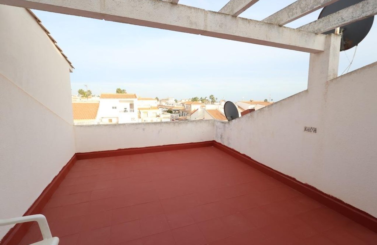 Resale - semi-detached house -
Orihuela Costa - La Florida