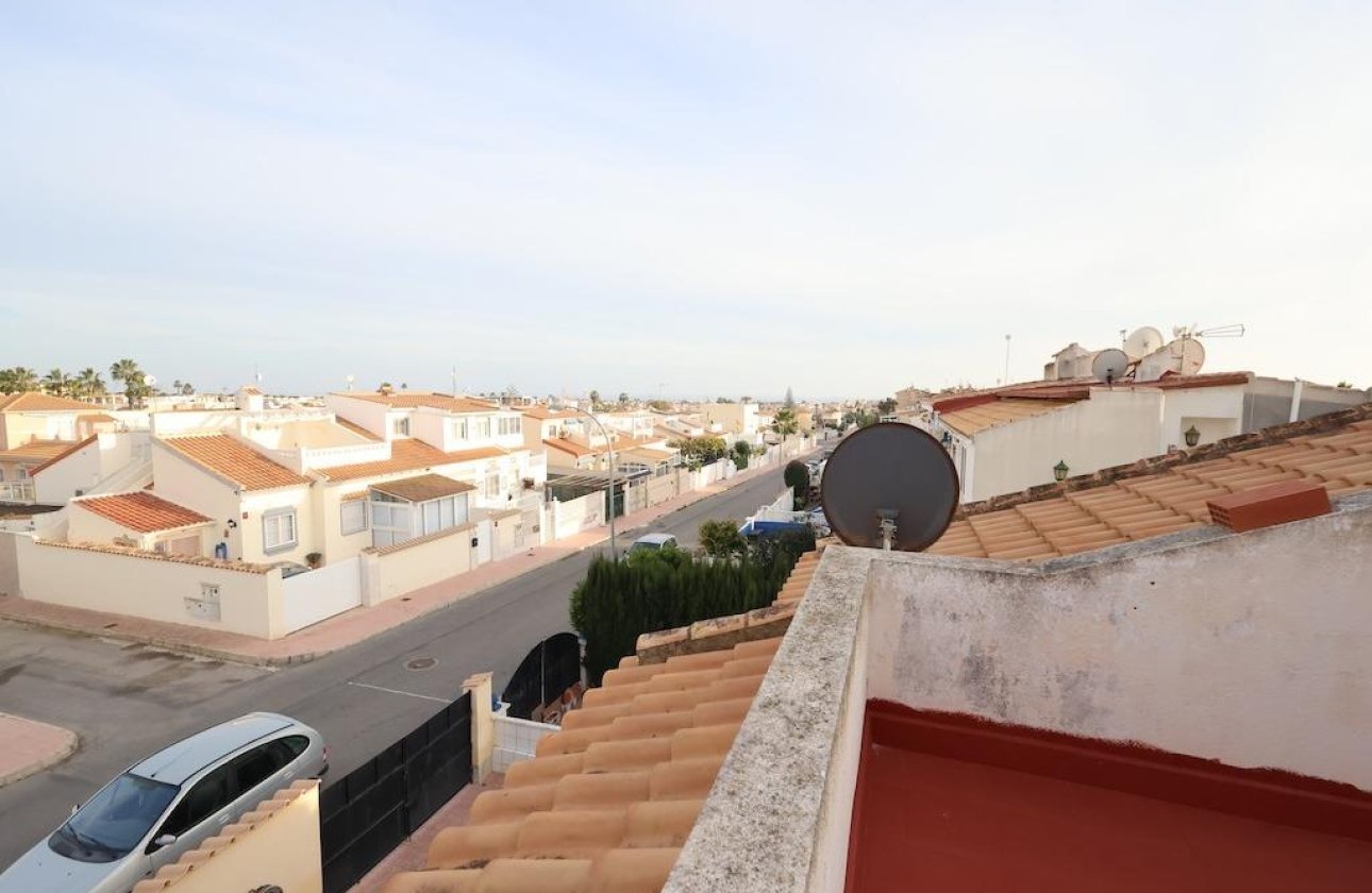 Resale - semi-detached house -
Orihuela Costa - La Florida