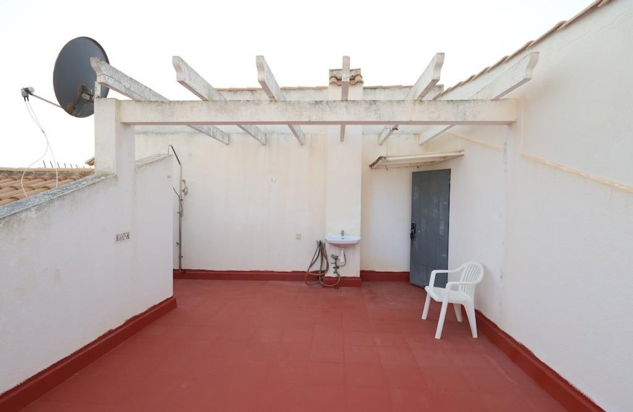 Resale - semi-detached house -
Orihuela Costa - La Florida