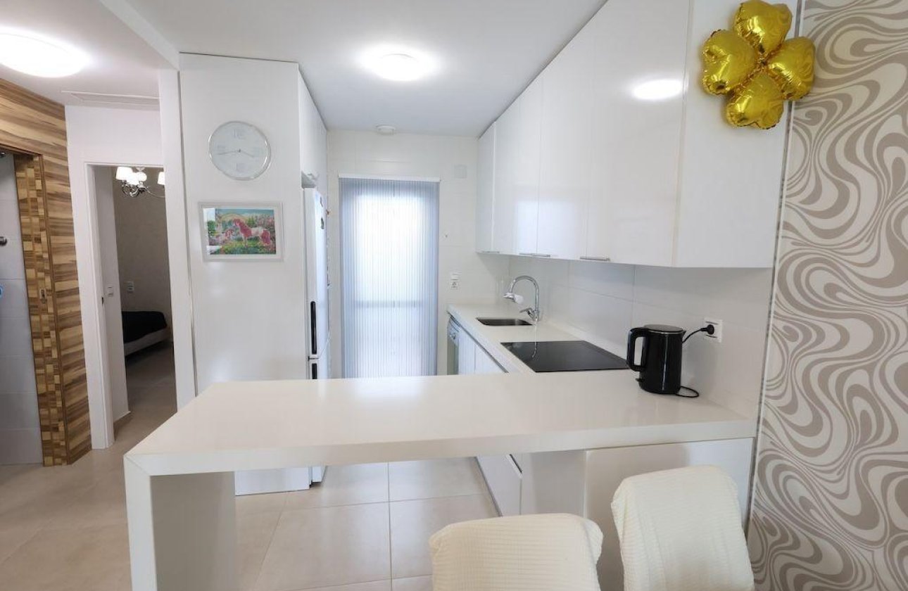 Resale - semi-detached house -
Orihuela Costa - Los Dolses