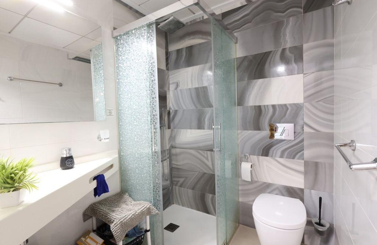 Resale - semi-detached house -
Orihuela Costa - Los Dolses