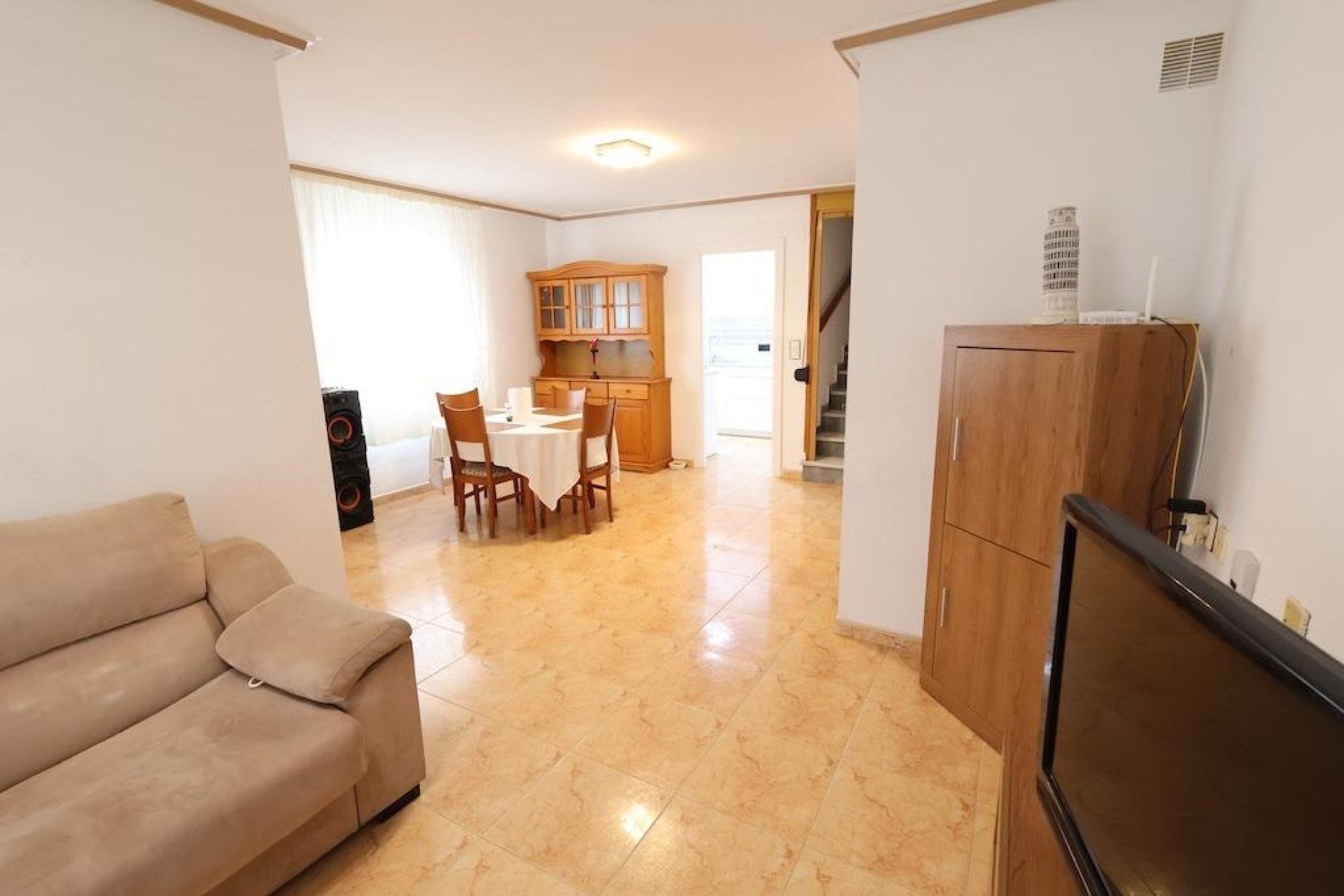 Resale - semi-detached house -
Torrevieja - El limonar