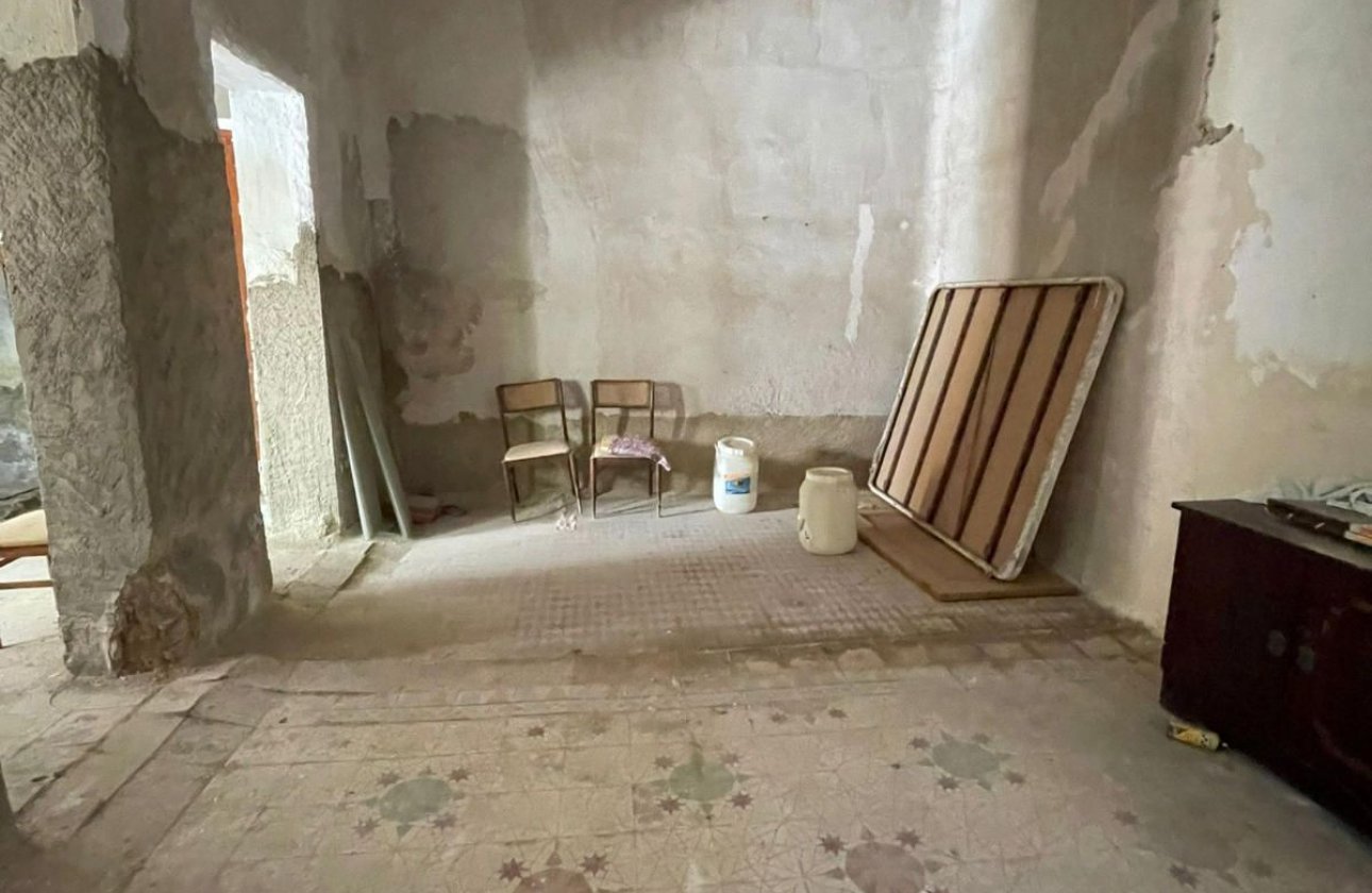 Resale - Terraced house -
Formentera del Segura - Casco urbano