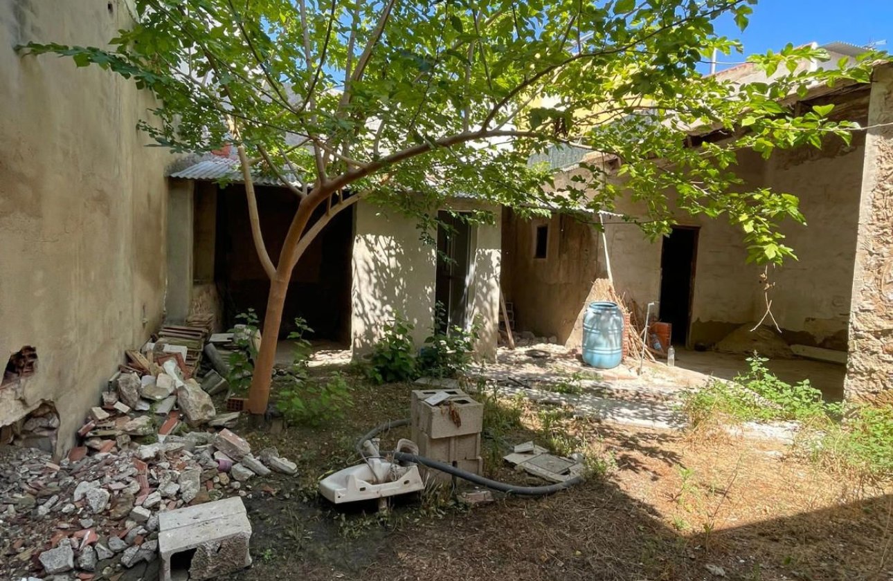 Resale - Terraced house -
Formentera del Segura - Casco urbano