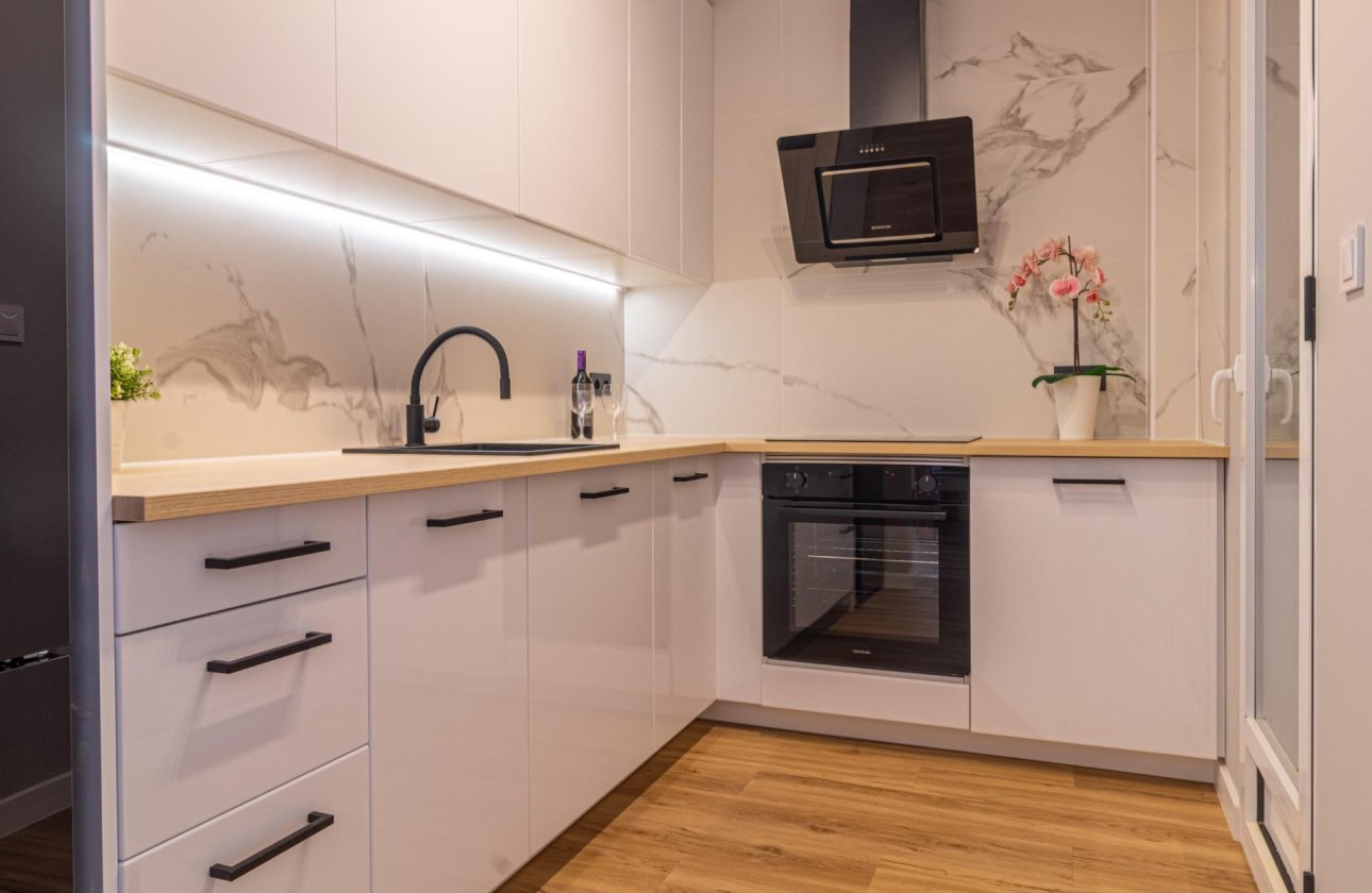 Resale - Terraced house -
Torrevieja - Los altos