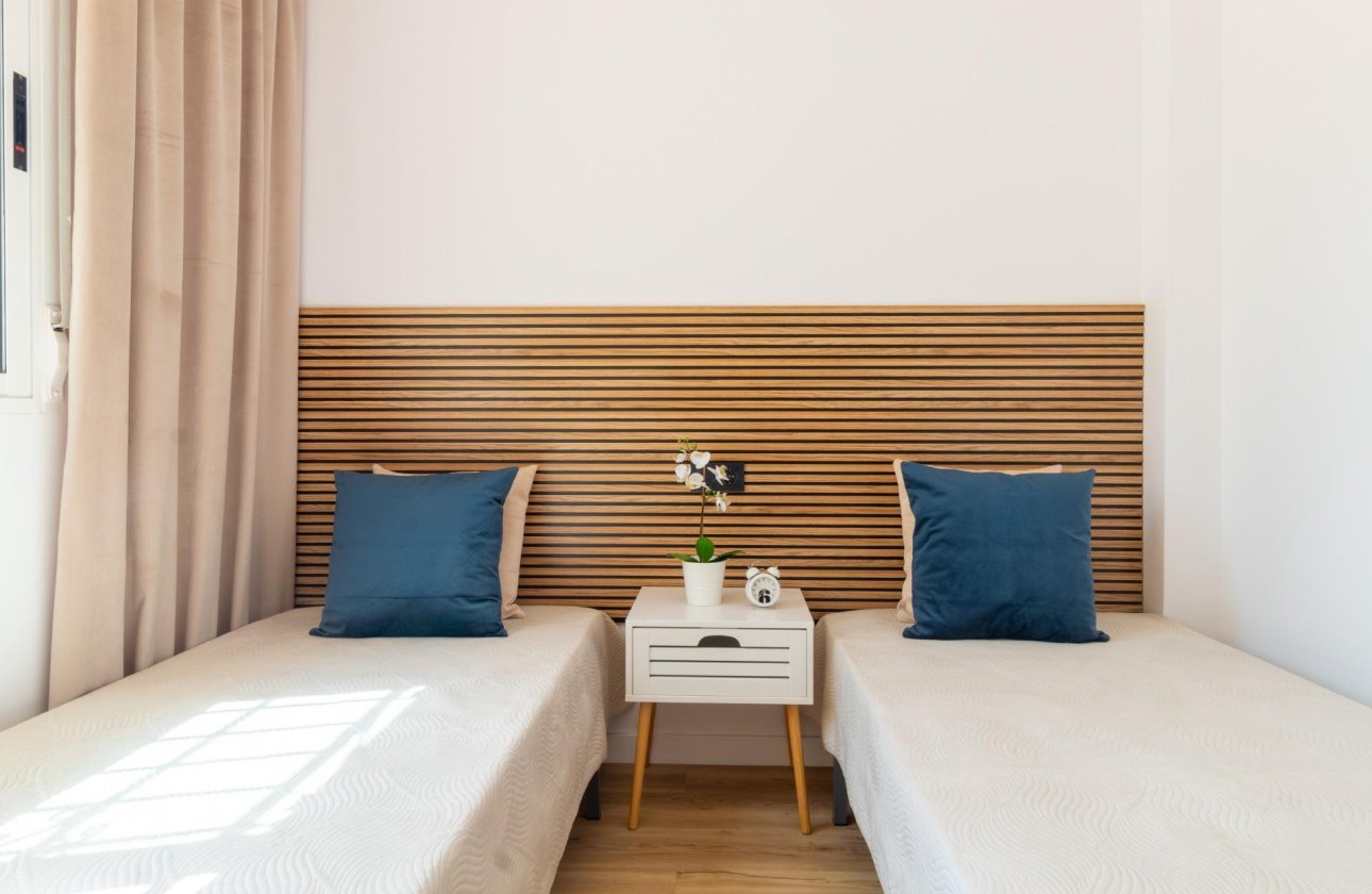 Resale - Terraced house -
Torrevieja - Los altos