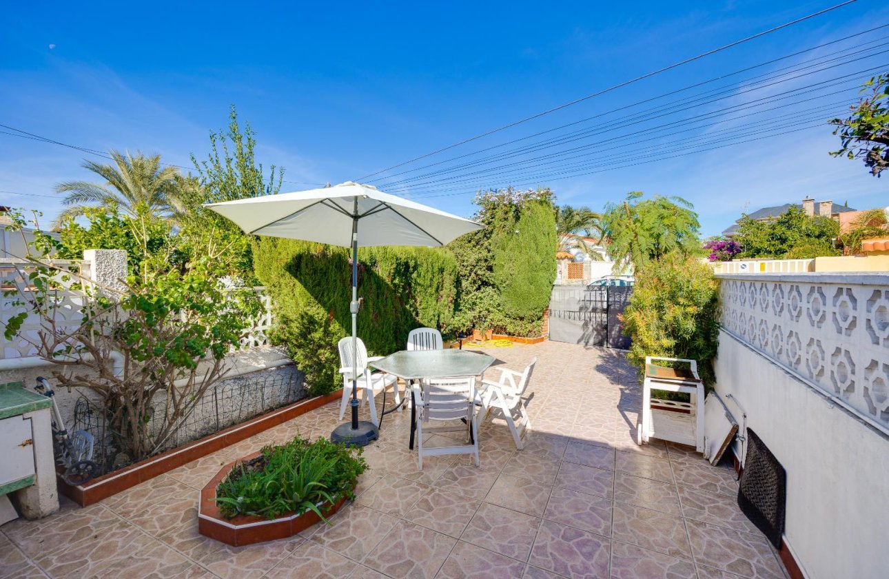 Resale - Terraced house -
Torrevieja - Los Ángeles
