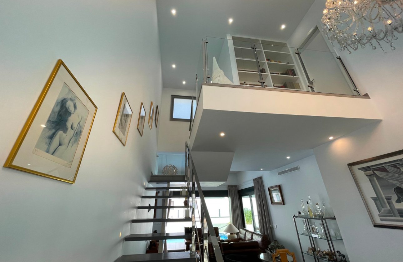 Resale - Town House -
Alicante - Alicante Centro