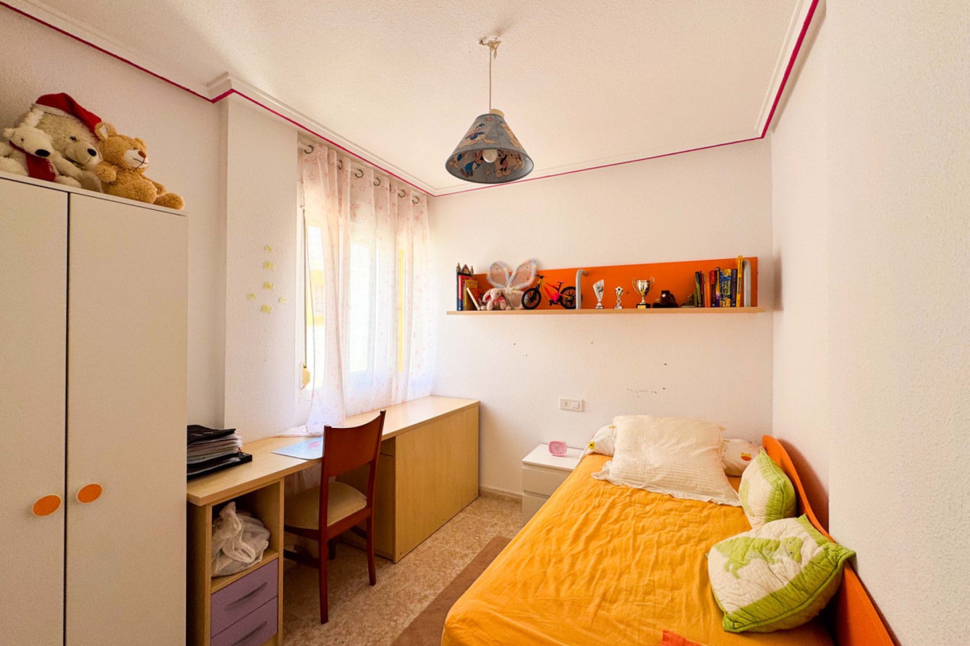 Resale - Town House -
Alicante City - Parque de las Naciones