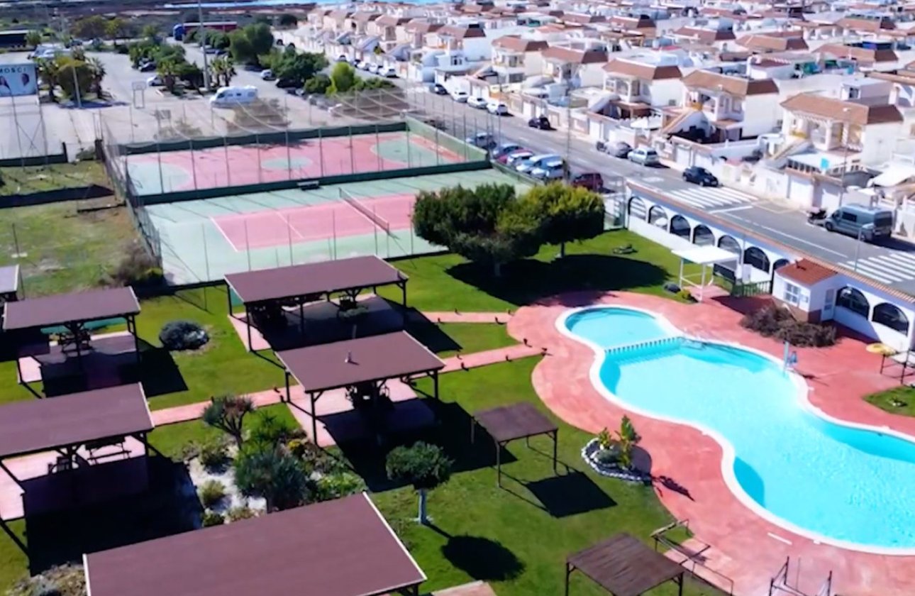 Resale - Town House -
Alicante City - Parque de las Naciones