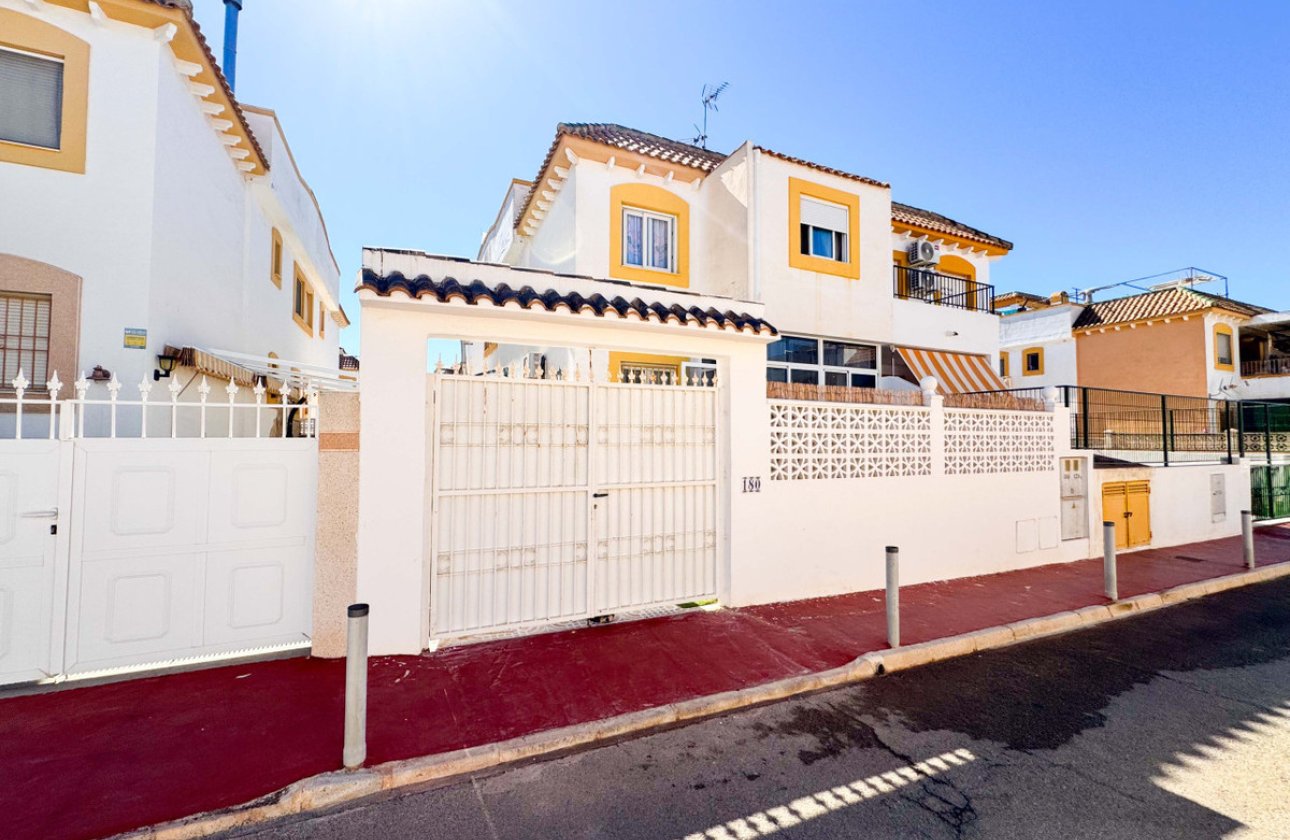Resale - Town House -
Alicante City - Parque de las Naciones