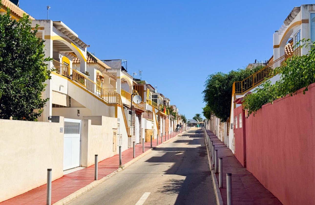 Resale - Town House -
Alicante City - Parque de las Naciones