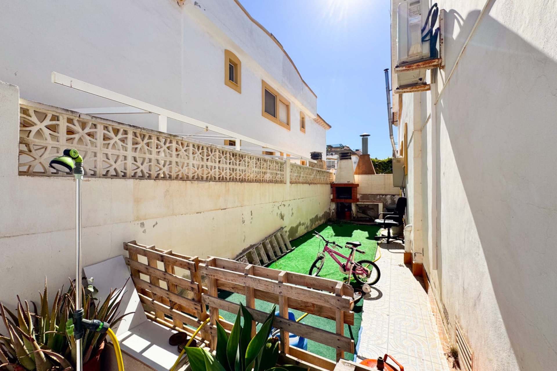 Resale - Town House -
Alicante City - Parque de las Naciones