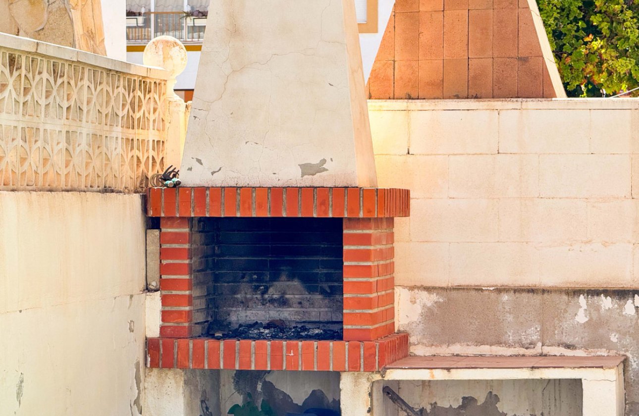 Resale - Town House -
Alicante City - Parque de las Naciones