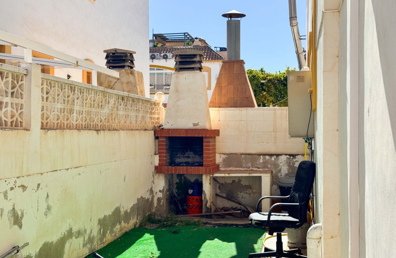 Resale - Town House -
Alicante City - Parque de las Naciones