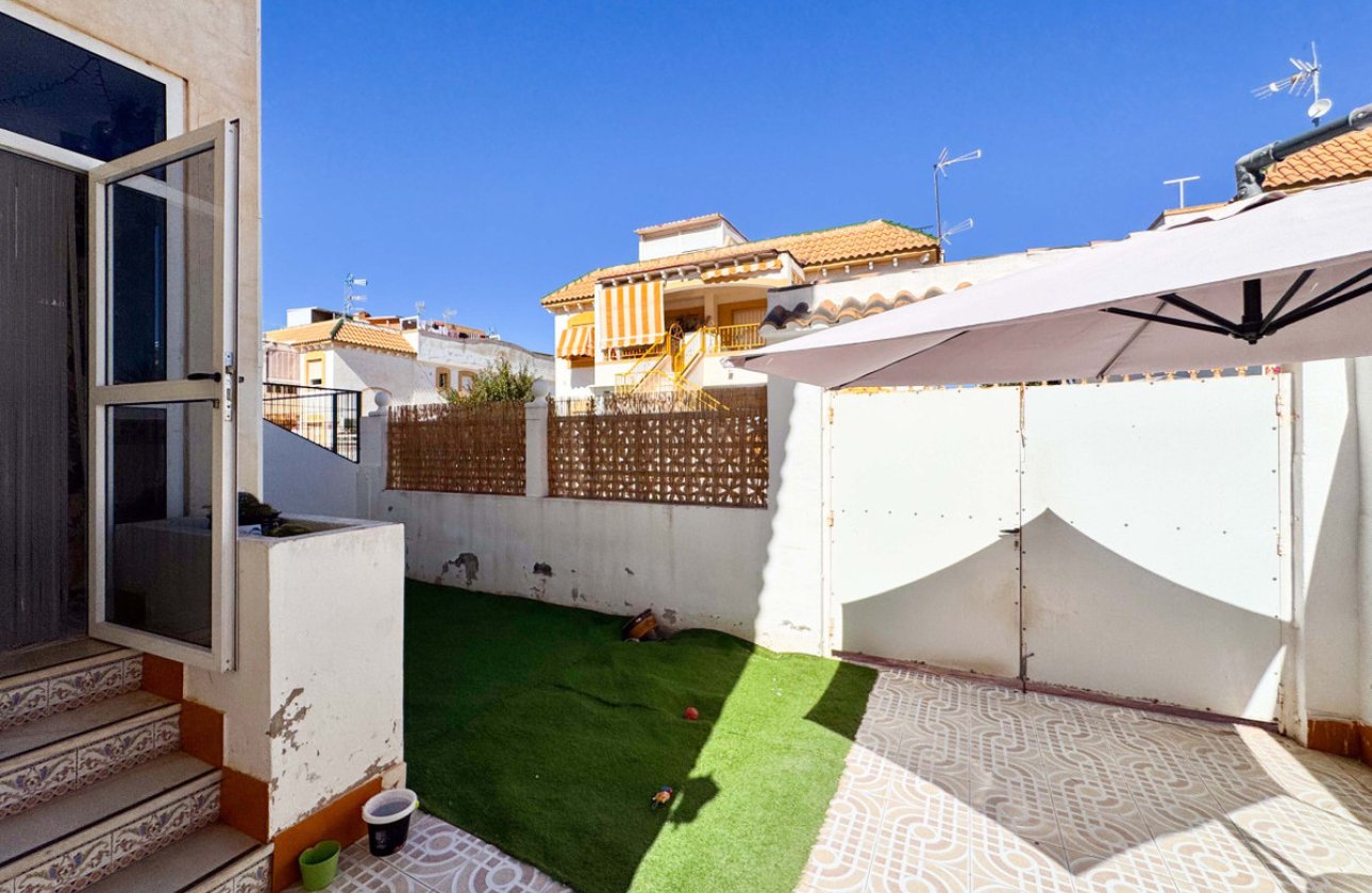 Resale - Town House -
Alicante City - Parque de las Naciones