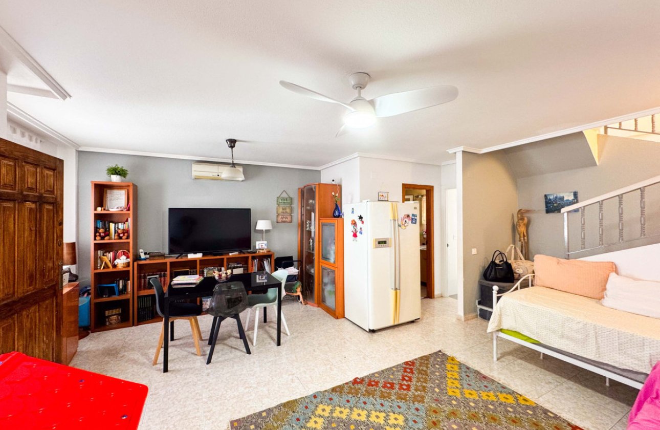 Resale - Town House -
Alicante City - Parque de las Naciones
