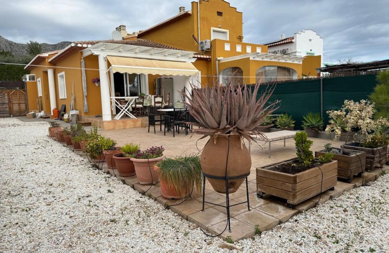 Resale - Town House -
Beniarbeig - Beniarbeig Centro