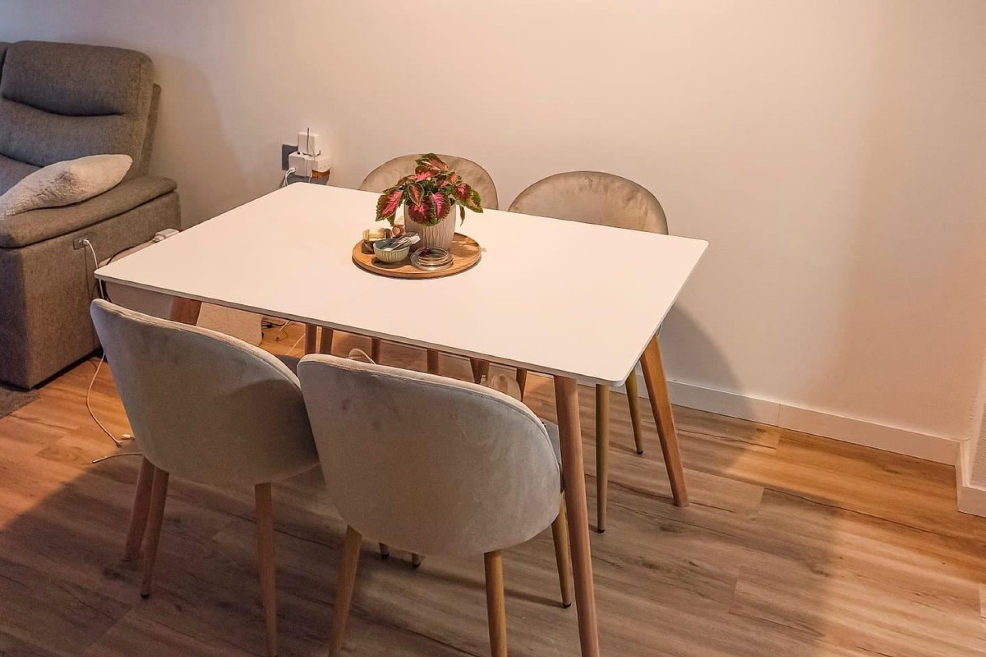 Resale - Town House -
Guardamar del Segura - Guardamar del Segura Centro